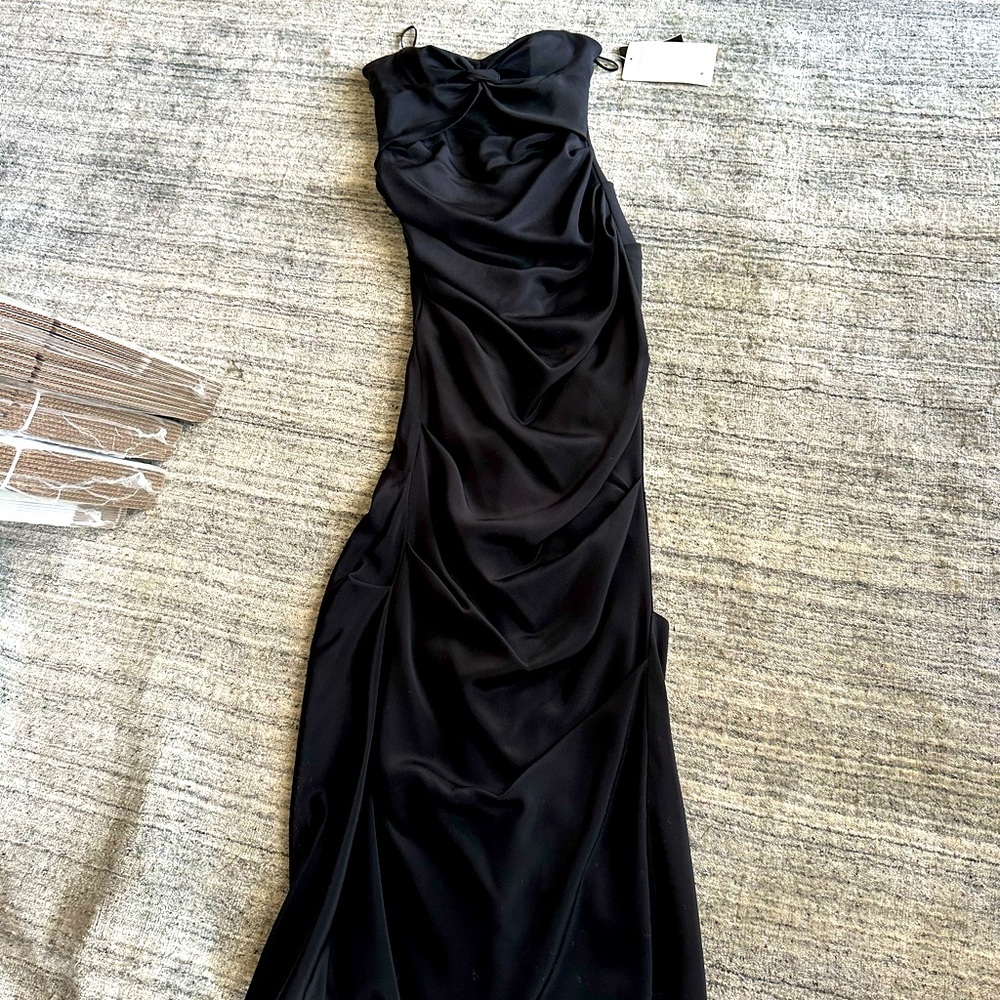 Beautiful Nicole Miller collection